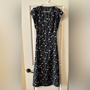 New Floral Vici Midi Dress Size M